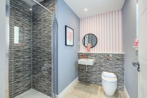 pinefields, livingston