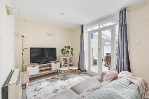Living Room.jpg