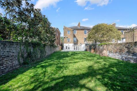 Communal Garden Angle 2.jpg