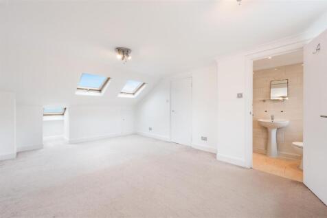 Bedroom with ensuite