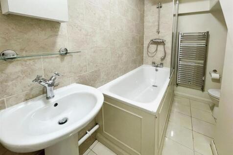ccca1c46-bathroom.jpg