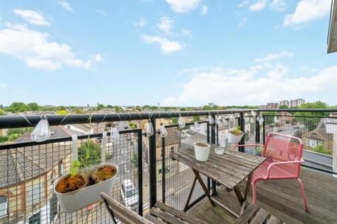 Property Image 4