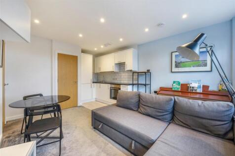 Open-Plan Lounge