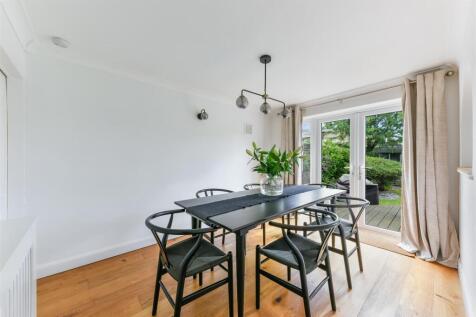 Dinning Room.jpg