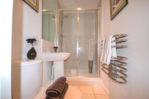 ensuite.JPG