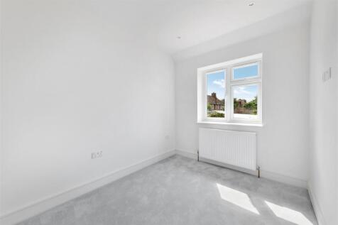 ABBOTSBURY ROAD, 228A-18.jpg