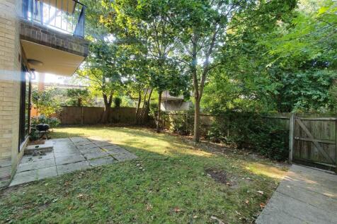 burlington gate ext back.jpg