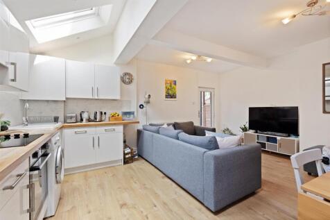 Kitchen &amp; Reception