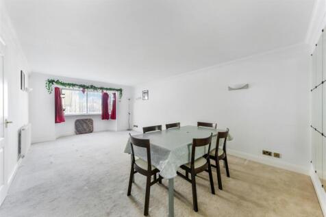 REGENCY COURT (7).jpg