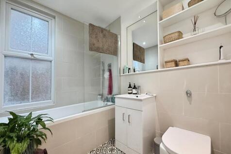 ca388d5d-bathroom.jpg