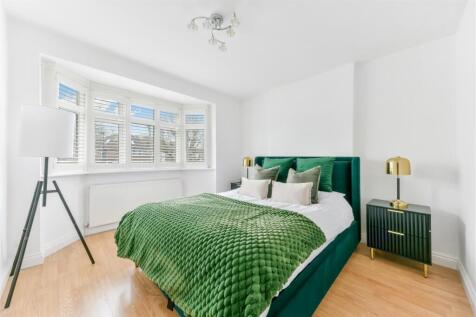 HILLCROSS AVENUE (6).jpg