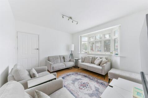 HILLCROSS AVENUE (10).jpg