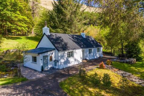 Cottage Side