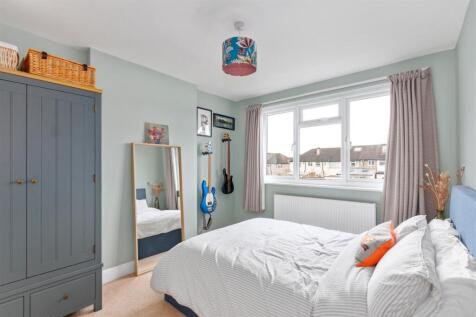 Thurlestone Avenue