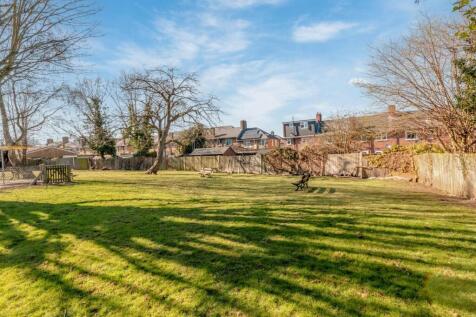 Laurel House