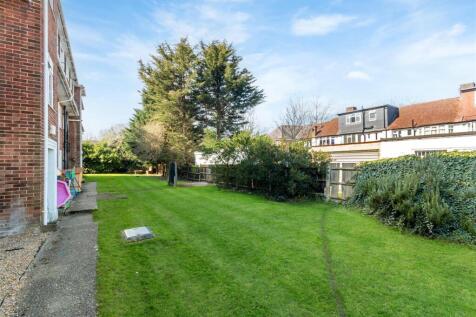 Goodwood Close