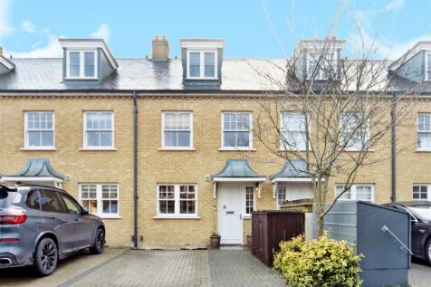 Pilgrim Close