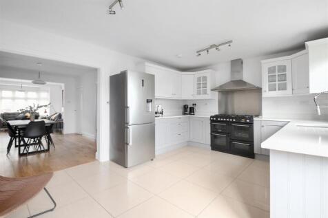 Wolsey Crescent