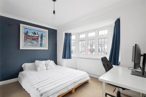 Wolsey Crescent