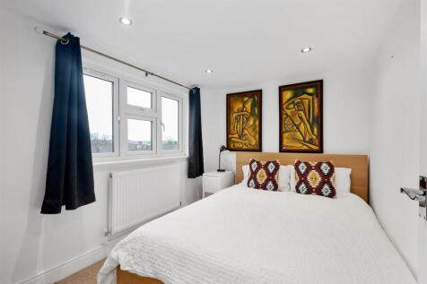 Wolsey Crescent