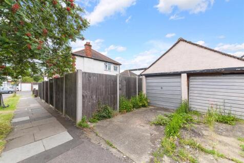 Ravensbury Avenue