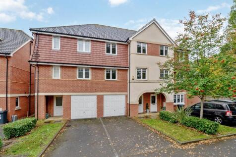 Schoolgate Drive