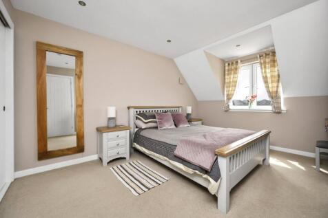 Lily Lodge