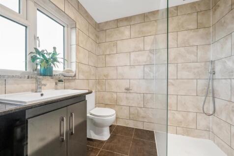 En Suite Shower Room