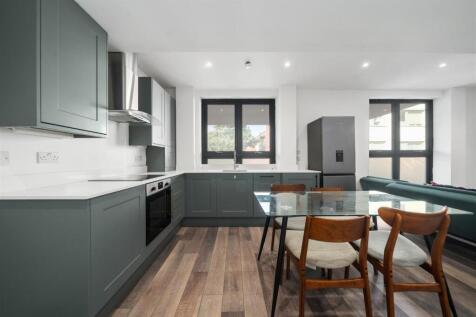 Kitchen Dining Area