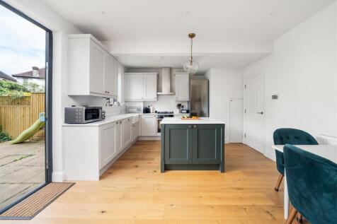 Open Plan Kitchen/Dining Room
