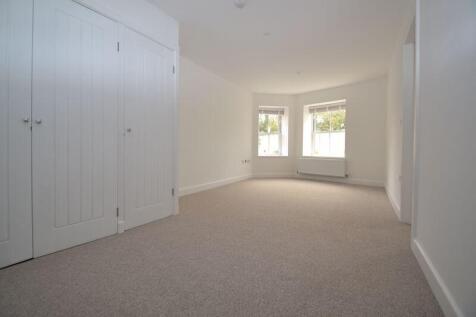 Lounge Dining Area