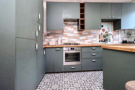 Kitchen (2)