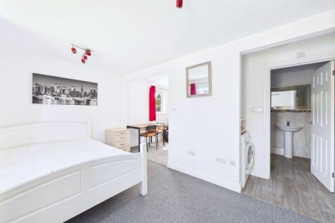 Bedsitting Room (2)