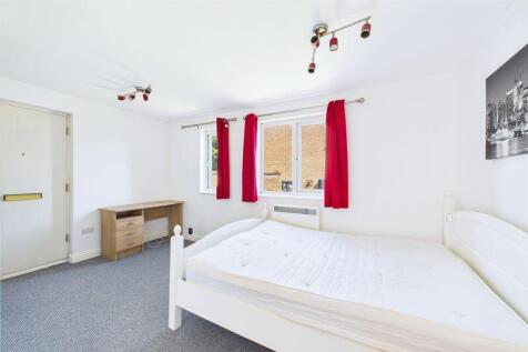 Bedsitting Room (3)