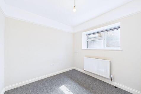 Bedroom side