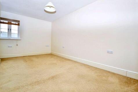 Double size bedroom