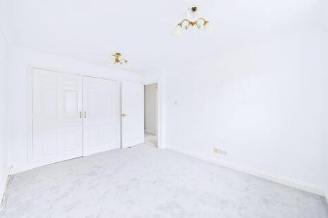 Bedroom 1 side