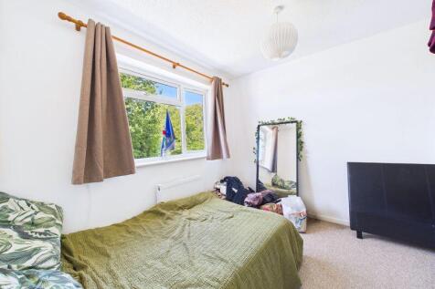 Double Sized Bedroom