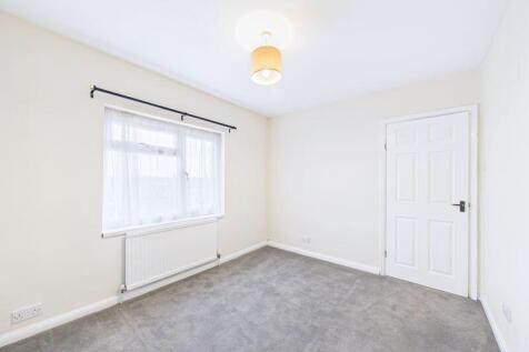 Bedroom 2 side