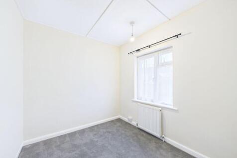 Bedroom 3 side