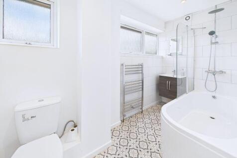 Main bathroom