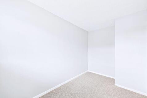 Bedroom 2 side