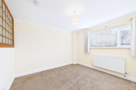 Bedroom 2 side