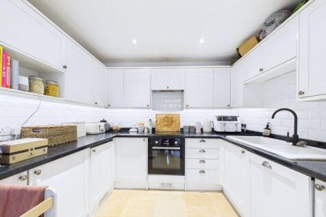 Kitchen side
