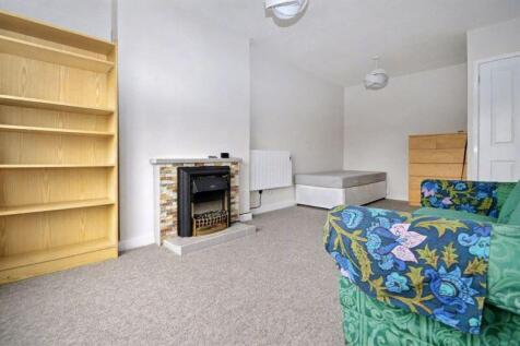 Bedsitting room