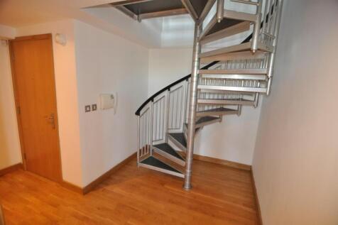 Ground Floor Entrance
