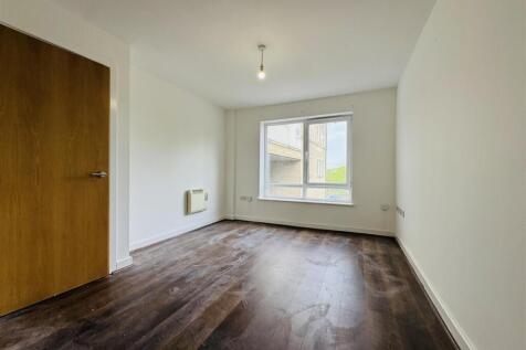 LOUNGE / KITCHEN