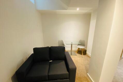 Open Plan Lounge/Kitchen
