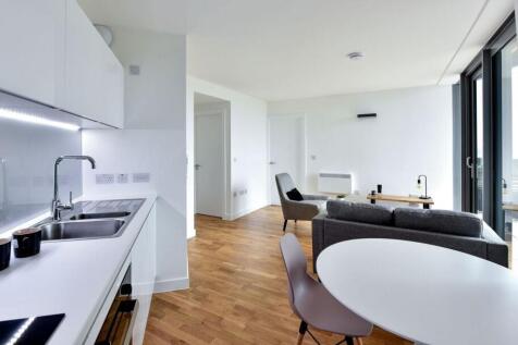 Open Plan Lounge / Kitchen