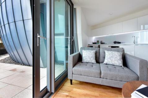 Open Plan Lounge / Kitchen